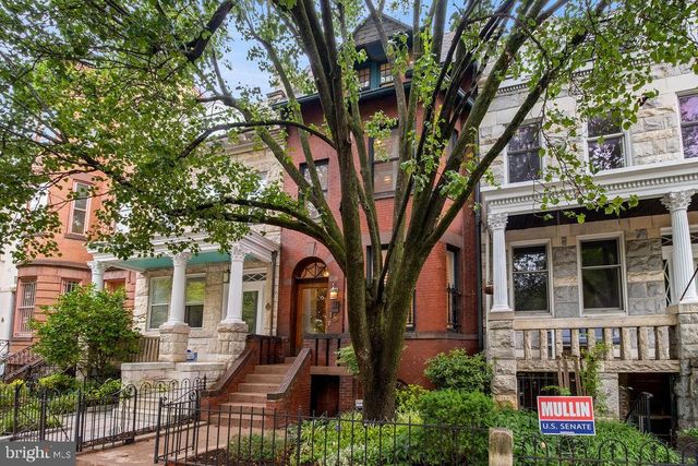 1120 EAST CAPITOL ST NE, Washington, DC 20002