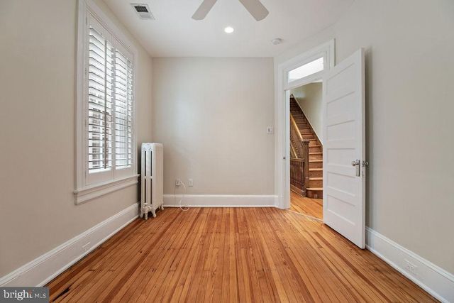 1120 EAST CAPITOL ST NE, Washington, DC 20002