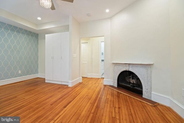 1120 EAST CAPITOL ST NE, Washington, DC 20002