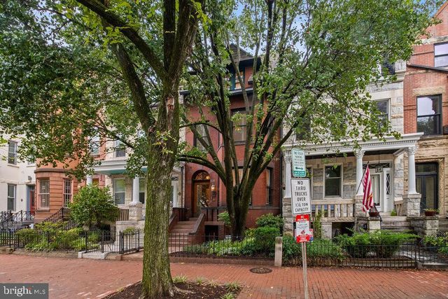 1120 EAST CAPITOL ST NE, Washington, DC 20002