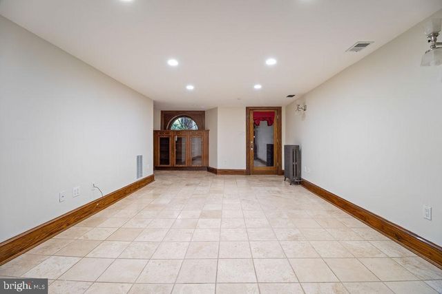 1120 EAST CAPITOL ST NE, Washington, DC 20002