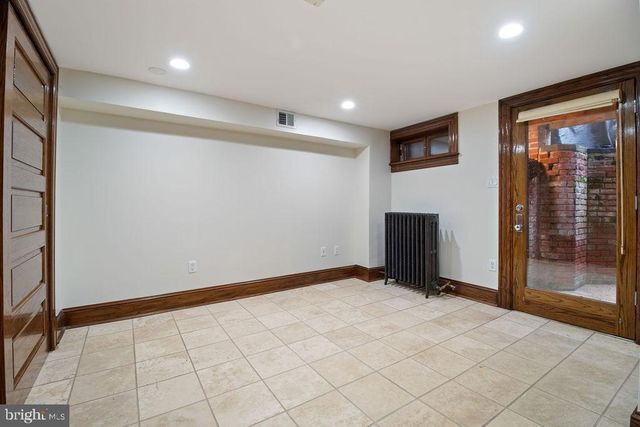 1120 EAST CAPITOL ST NE, Washington, DC 20002