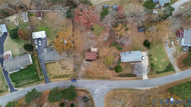 17416 Chemin Rd, South Chesterfield, VA 23803