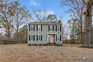 17416 Chemin Rd, South Chesterfield, VA 23803