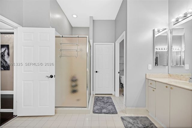 15976 SW 4th St, Pembroke Pines, FL 33027