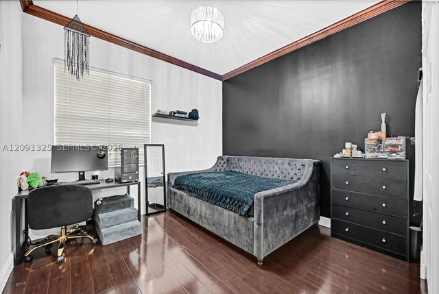 15976 SW 4th St, Pembroke Pines, FL 33027