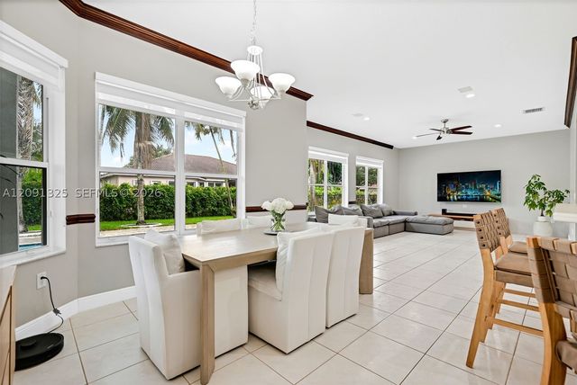 15976 SW 4th St, Pembroke Pines, FL 33027