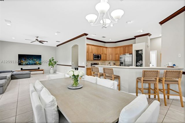 15976 SW 4th St, Pembroke Pines, FL 33027