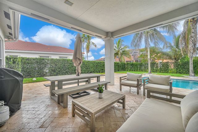 15976 SW 4th St, Pembroke Pines, FL 33027