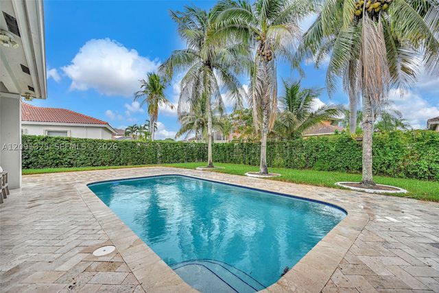 15976 SW 4th St, Pembroke Pines, FL 33027