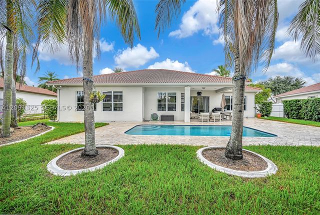 15976 SW 4th St, Pembroke Pines, FL 33027