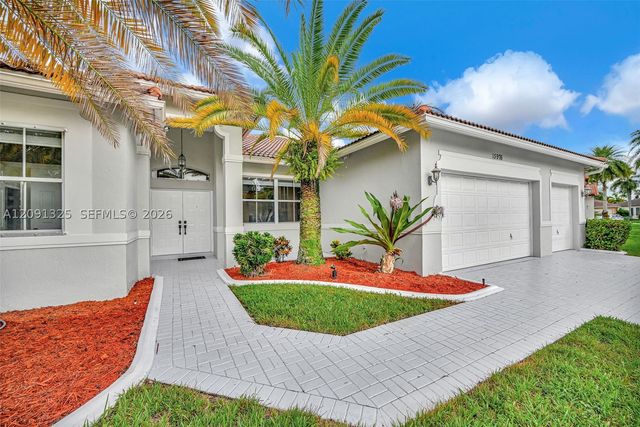 15976 SW 4th St, Pembroke Pines, FL 33027