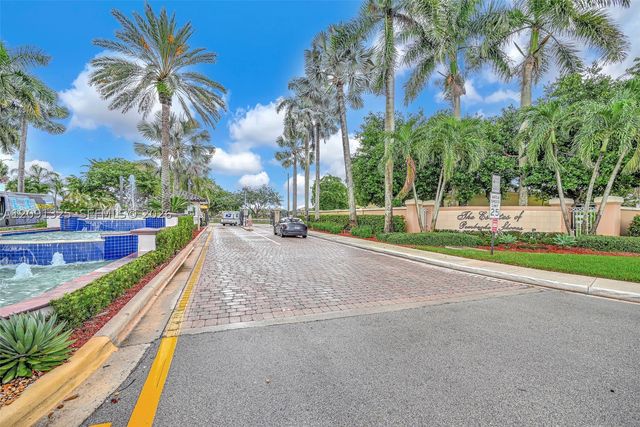 15976 SW 4th St, Pembroke Pines, FL 33027