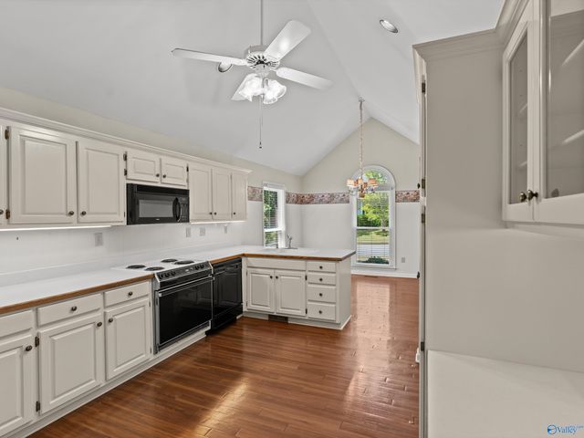 304 Bay Hill Way SW, Huntsville, AL 35824