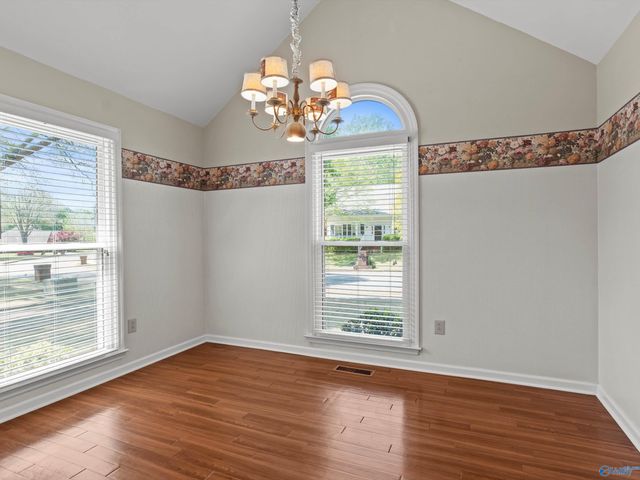304 Bay Hill Way SW, Huntsville, AL 35824