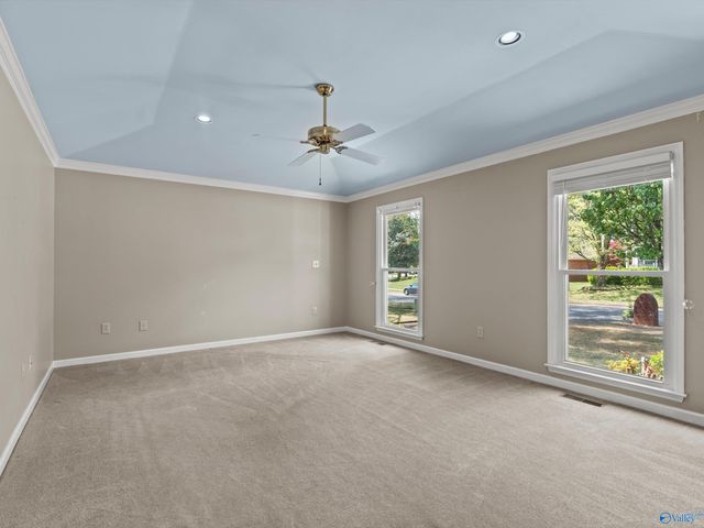 304 Bay Hill Way SW, Huntsville, AL 35824