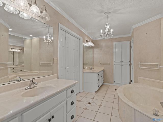 304 Bay Hill Way SW, Huntsville, AL 35824