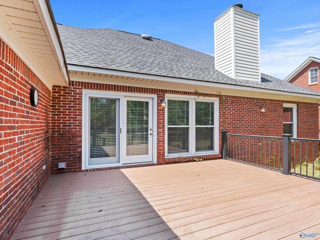 304 Bay Hill Way SW, Huntsville, AL 35824