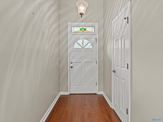 304 Bay Hill Way SW, Huntsville, AL 35824