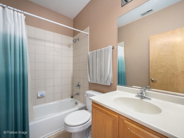 1808 S Michigan Avenue 38, Chicago, IL 60616