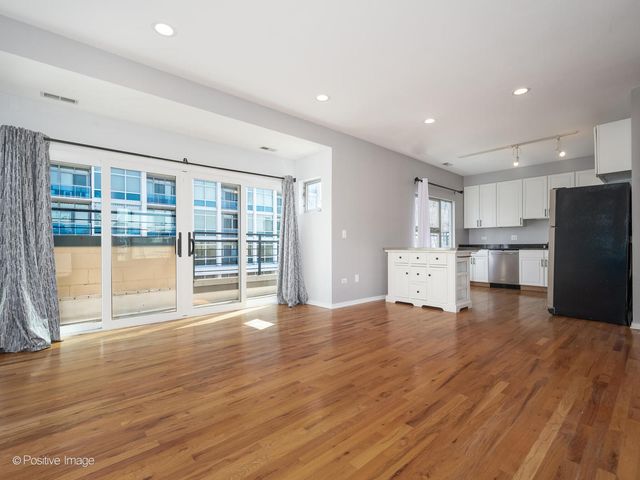 1808 S Michigan Avenue 38, Chicago, IL 60616