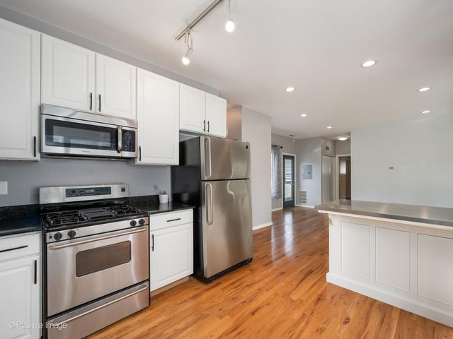 1808 S Michigan Avenue 38, Chicago, IL 60616