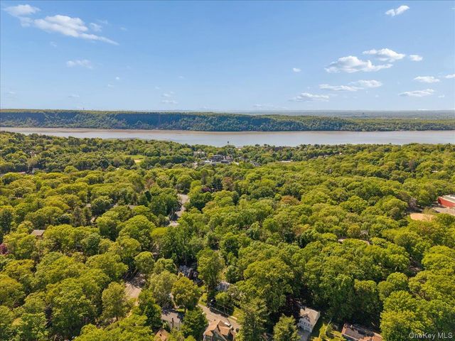 27 Dorchester Avenue, Hastings-on-hudson, NY 10706