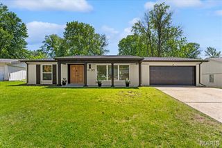372 Roanoke Drive, Belleville, IL 62221