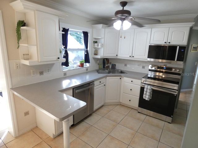 1751 EL TRINIDAD DRIVE E, Clearwater, FL 33759