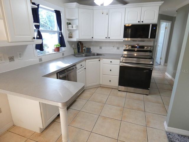 1751 EL TRINIDAD DRIVE E, Clearwater, FL 33759