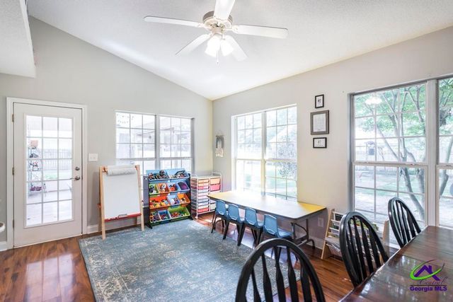 165 Crystal Ridge Cir, Byron, GA 31008