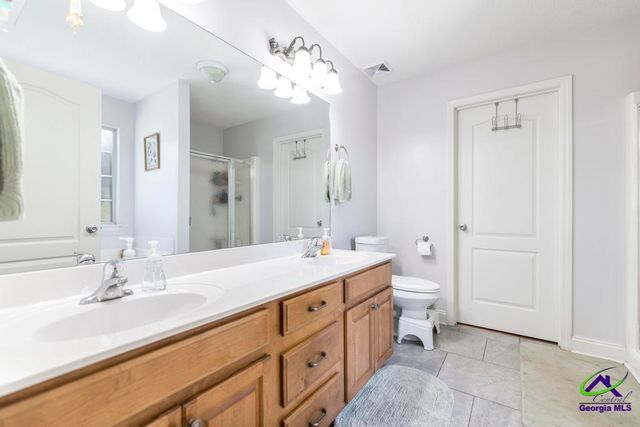 165 Crystal Ridge Cir, Byron, GA 31008