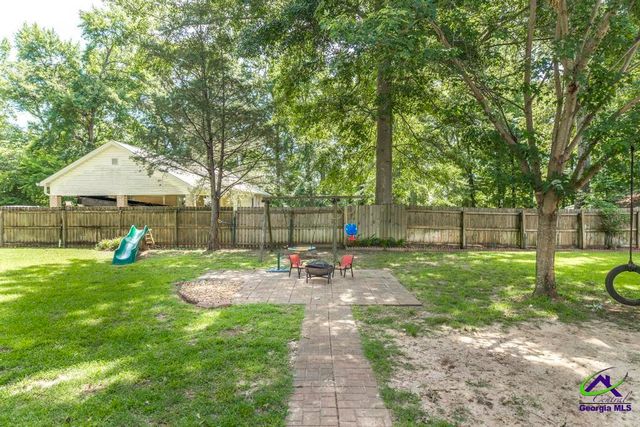 165 Crystal Ridge Cir, Byron, GA 31008