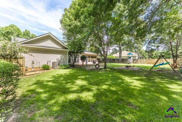 165 Crystal Ridge Cir, Byron, GA 31008