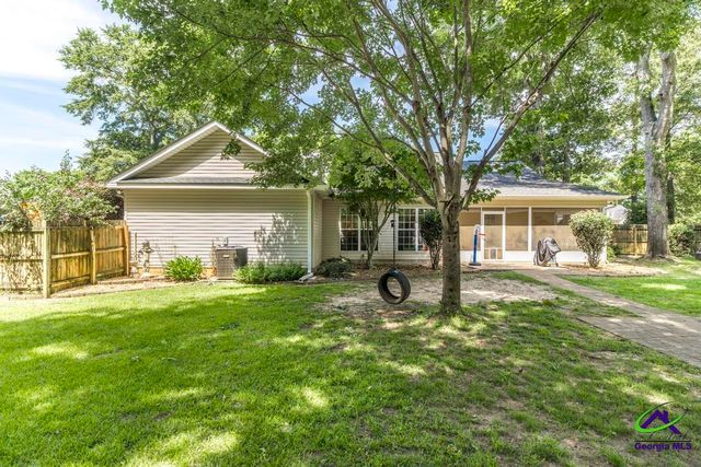 165 Crystal Ridge Cir, Byron, GA 31008