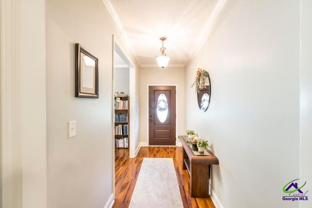 165 Crystal Ridge Cir, Byron, GA 31008