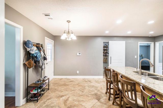 165 Crystal Ridge Cir, Byron, GA 31008