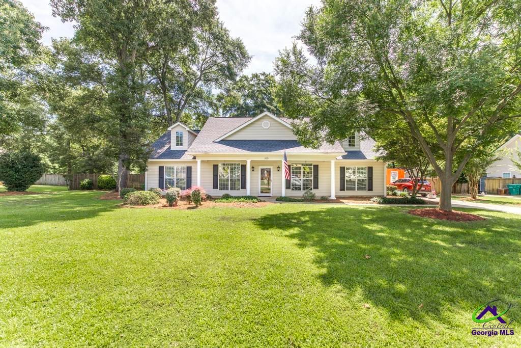 165 Crystal Ridge Cir, Byron, GA 31008