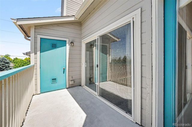 8365 Pebble Creek Way 201, Highlands Ranch, CO 80126