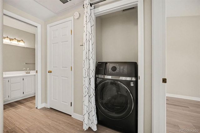 8365 Pebble Creek Way 201, Highlands Ranch, CO 80126
