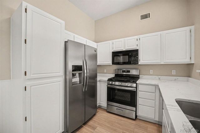 8365 Pebble Creek Way 201, Highlands Ranch, CO 80126