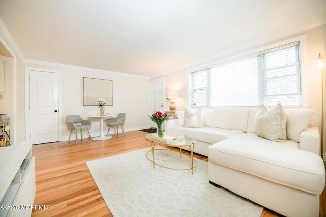 165 Manor Drive, Red Bank, NJ 07701