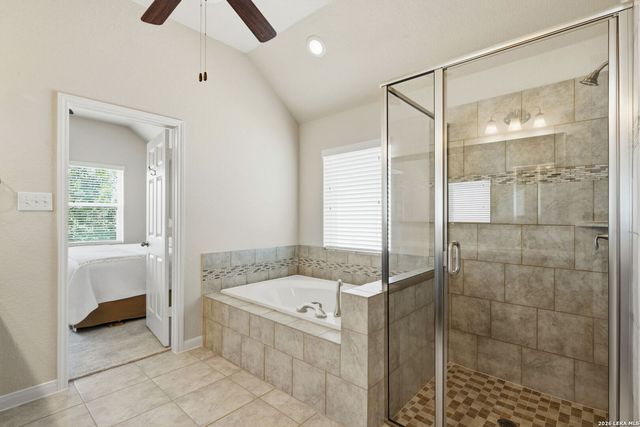 1339 Taubenfeld, San Antonio, TX 78260