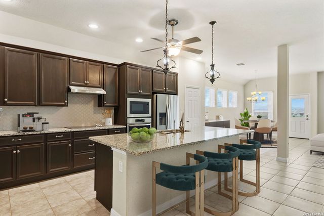 1339 Taubenfeld, San Antonio, TX 78260