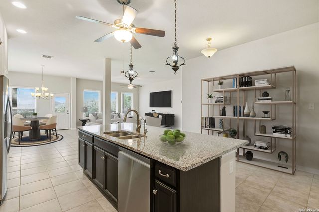 1339 Taubenfeld, San Antonio, TX 78260