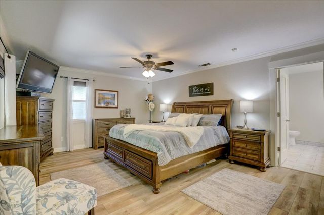 23714 Shadow Dr, Auburn, CA 95602