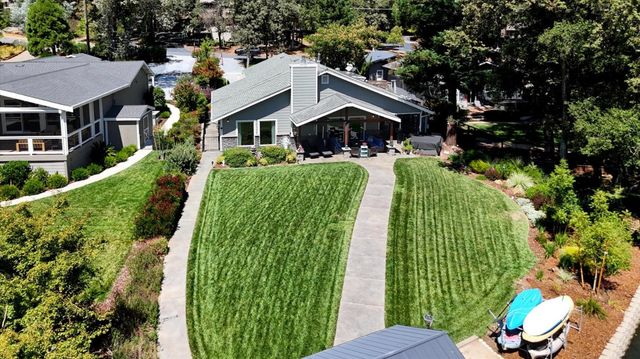 23714 Shadow Dr, Auburn, CA 95602