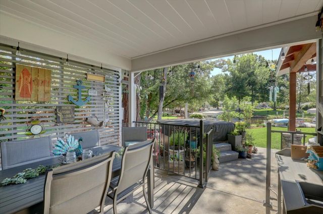 23714 Shadow Dr, Auburn, CA 95602