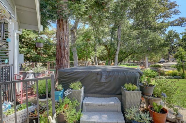 23714 Shadow Dr, Auburn, CA 95602