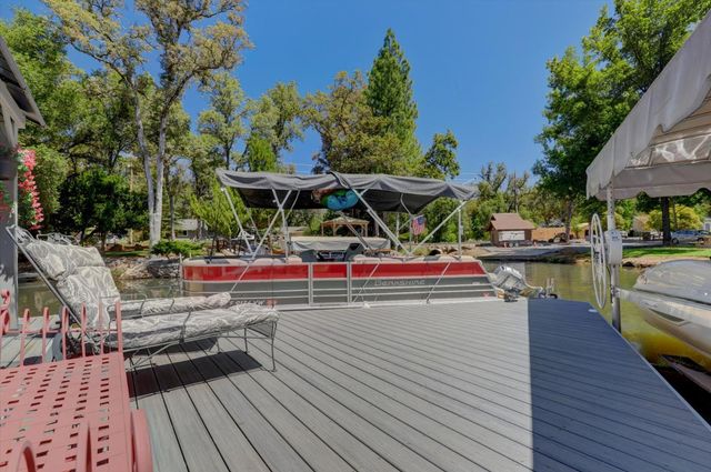 23714 Shadow Dr, Auburn, CA 95602